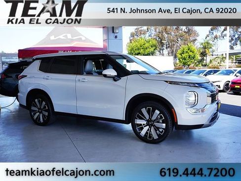 Used 2025 Mitsubishi Outlander SE AWD/4WD image 9
