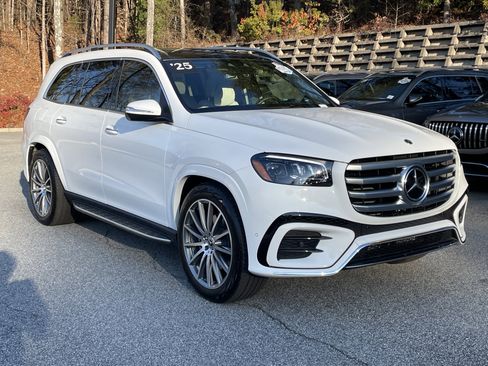 Certified 2025 Mercedes-Benz GLS 580 4MATIC image 4
