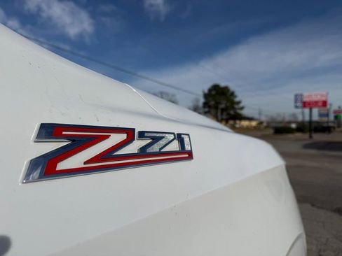 Used 2023 Chevrolet Suburban Z71 w/ Luxury Package image 11