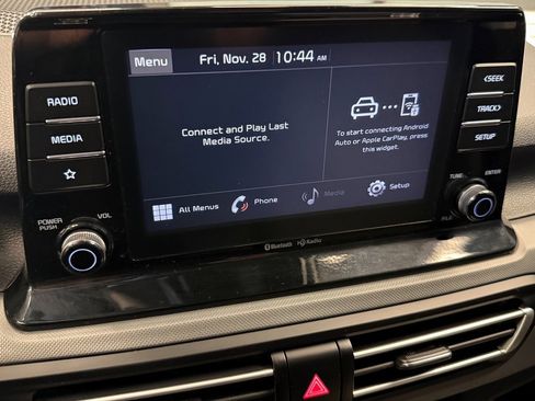 Used 2023 Kia Seltos LX image 12