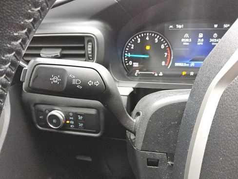 Used 2021 Ford Explorer XLT w/ Equipment Group 202A image 27