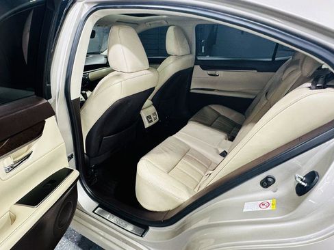 Used 2018 Lexus ES 350 w/ Luxury Package w/Wood Trim FWD image 31