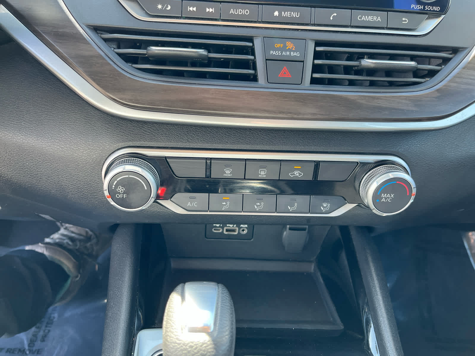 Used 2024 Nissan Altima 2.5 SV FWD image 17