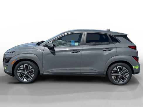 Certified 2023 Hyundai Kona SE image 2