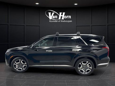 Used 2023 Hyundai Palisade Limited image 6