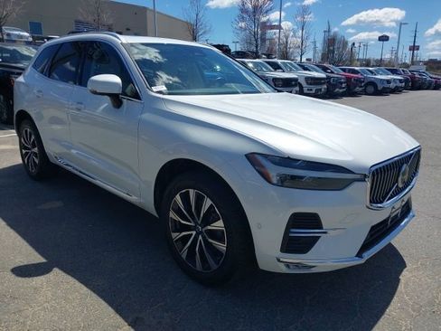 Used 2023 Volvo XC60 B5 Plus AWD/4WD image 5