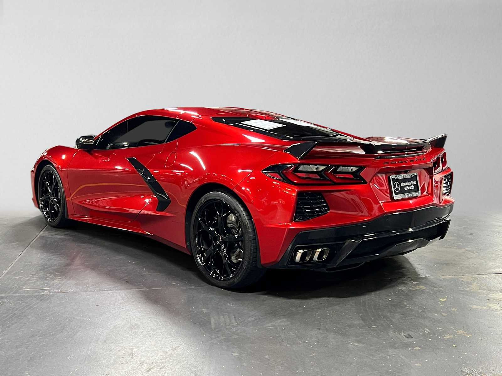Used 2021 Chevrolet Corvette Stingray Premium Cpe w/ Z51 Performance Package RWD image 5