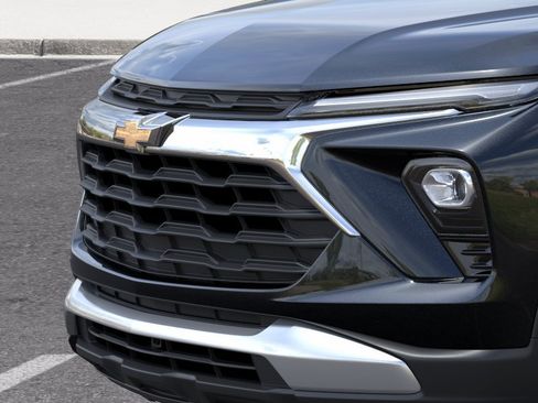 New 2026 Chevrolet TrailBlazer LT w/ Midnight Edition FWD image 15