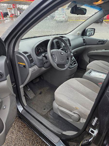 Used 2014 Kia Sedona LX FWD image 6