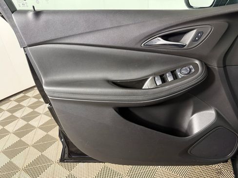 Used 2023 Buick Encore GX Preferred w/ Cold Weather Comfort Package image 18