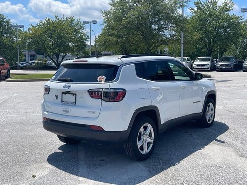 Used 2023 Jeep Compass Latitude AWD/4WD image 6