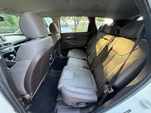 Used 2019 Hyundai Santa Fe SE AWD/4WD image 24