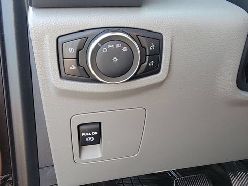 Used 2020 Ford F150 XLT AWD/4WD image 17