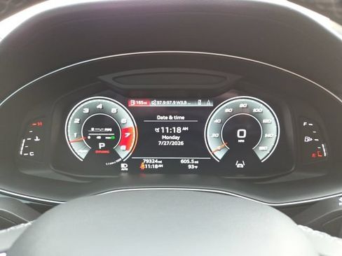 Used 2021 Audi Q8 Prestige w/ Prestige Package AWD/4WD image 13