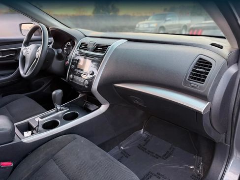 Used 2015 Nissan Altima 2.5 S w/ Special Edition Package FWD image 19