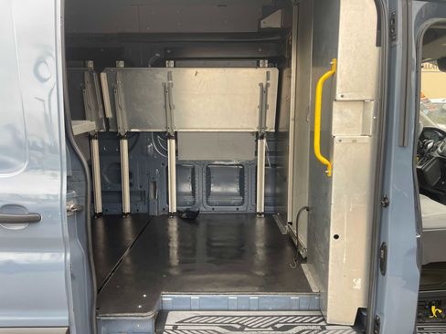 Used 2019 Ford Transit 250 148 High Roof Extended image 12