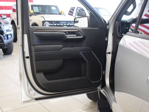 Used 2022 GMC Sierra 1500 Elevation RWD image 22