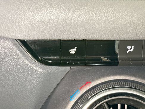 Certified 2020 Chevrolet Blazer LT FWD image 17