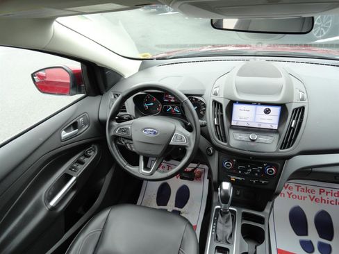 Used 2019 Ford Escape SEL image 21