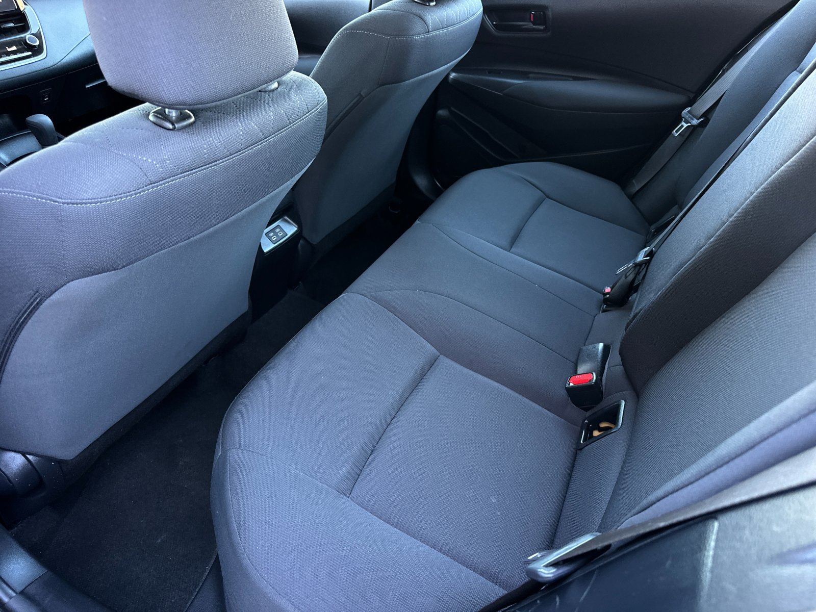 Used 2024 Toyota Corolla LE FWD image 11