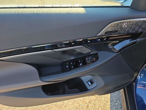 New 2026 BMW 530i xDrive image 11