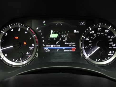 Used 2025 Toyota Highlander LE AWD/4WD image 41