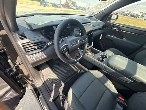 New 2026 GMC Acadia AT4 w/ Luxury Package image 9