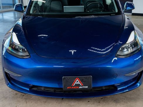 Used 2023 Tesla Model 3 Standard Range image 15