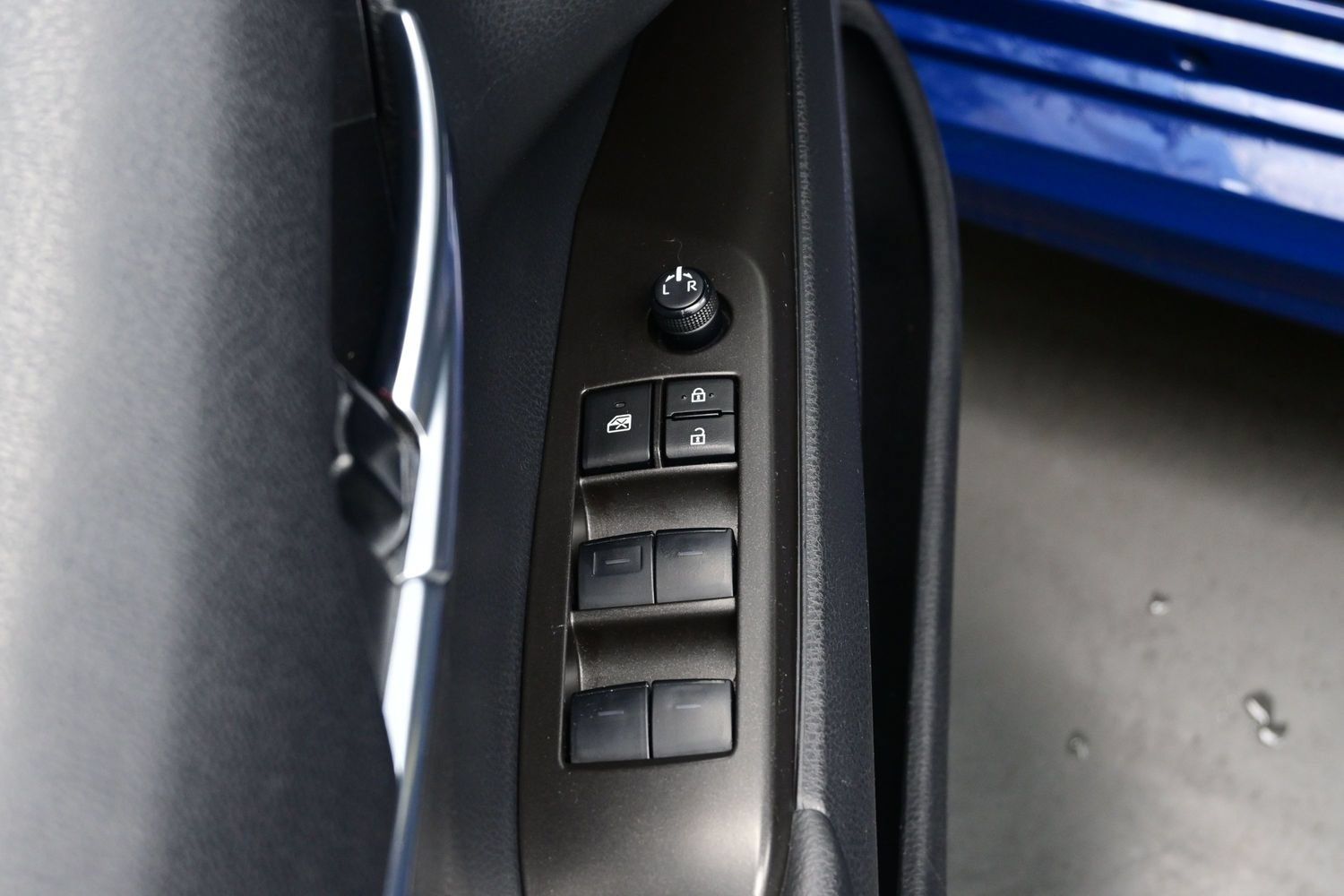 Used 2024 Toyota Camry SE FWD image 10