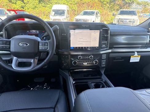 New 2026 Ford F250 Lariat w/ Chrome Package image 7