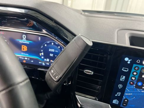 Certified 2025 Chevrolet Silverado 2500 LT w/ Safety Package image 18