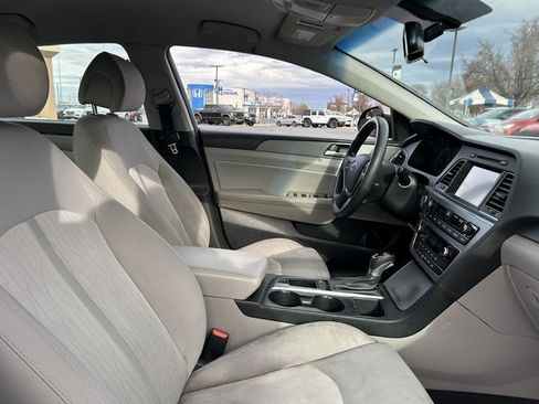 Used 2017 Hyundai Sonata SE image 27