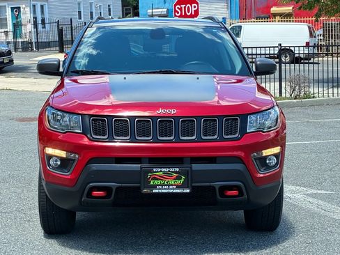 Used 2018 Jeep Compass Trailhawk w/ Navigation Group AWD/4WD image 2