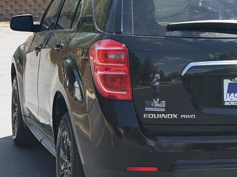 Used 2017 Chevrolet Equinox LT w/ Convenience Package AWD/4WD image 23