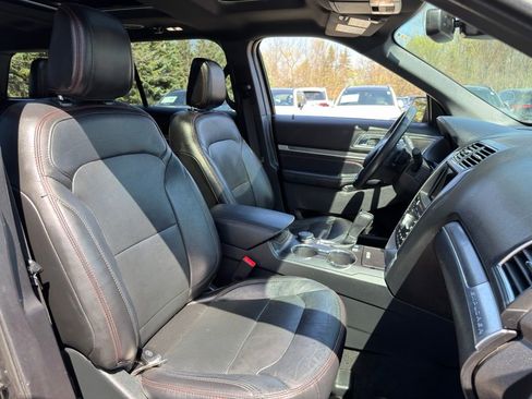 Used 2018 Ford Explorer Sport w/ Equipment Group 401A AWD/4WD image 32