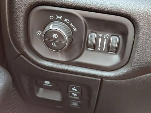 New 2026 RAM 1500 Big Horn AWD/4WD image 31