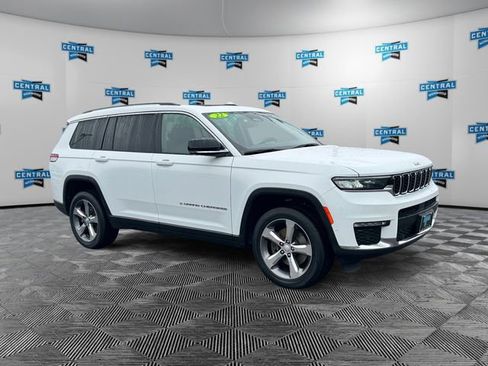 Certified 2022 Jeep Grand Cherokee L Limited w/ Luxury Tech Group II image 8