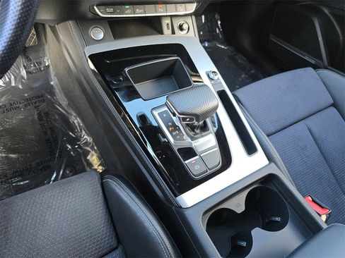 Certified 2023 Audi Q5 e Premium Plus w/ Premium Plus Package image 28