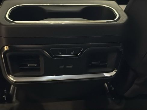 Used 2025 Chevrolet Silverado 1500 LTZ w/ LTZ Premium Package image 21