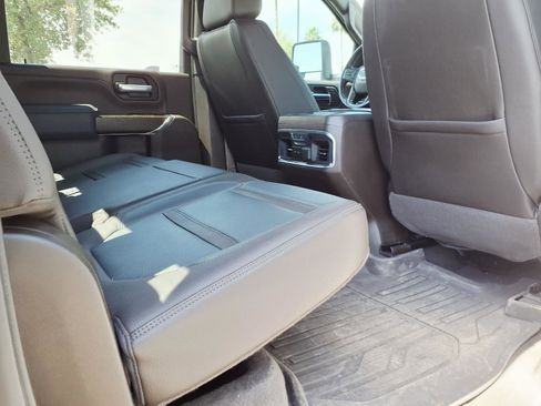 Used 2021 GMC Sierra 3500 Denali w/ Denali Ultimate Package image 18