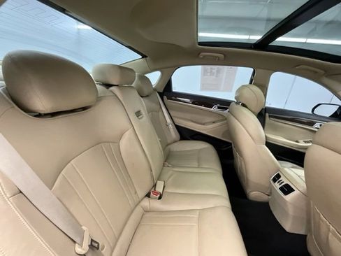 Used 2016 Hyundai Genesis 3.8 w/ Option Group 02 image 11