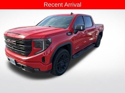 Used 2022 GMC Sierra 1500 Elevation w/ Elevation Premium Package
