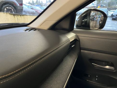 Used 2025 Nissan Kicks SV image 35