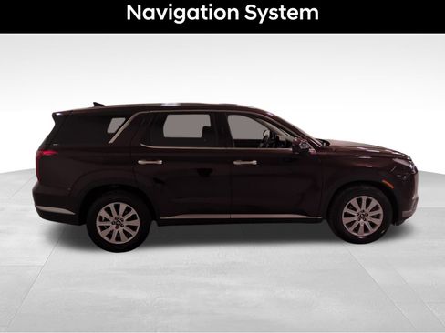Used 2023 Hyundai Palisade SE image 2