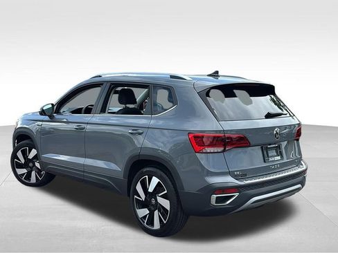 Used 2024 Volkswagen Taos SEL AWD/4WD image 5