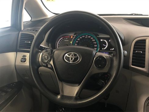 Used 2015 Toyota Venza LE image 14