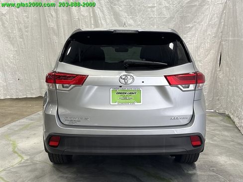 Used 2018 Toyota Highlander XLE image 20