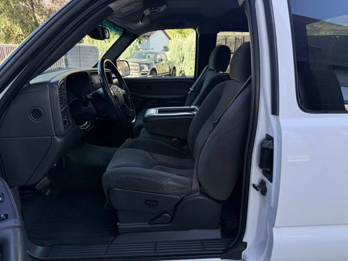Used 2003 Chevrolet Silverado 2500 LS AWD/4WD image 19