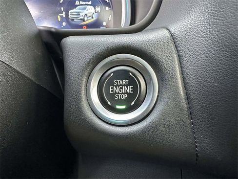 Used 2022 Chevrolet Tahoe LT w/ Luxury Package image 26