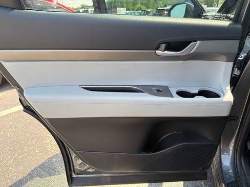 Used 2024 Hyundai Palisade SEL FWD image 25